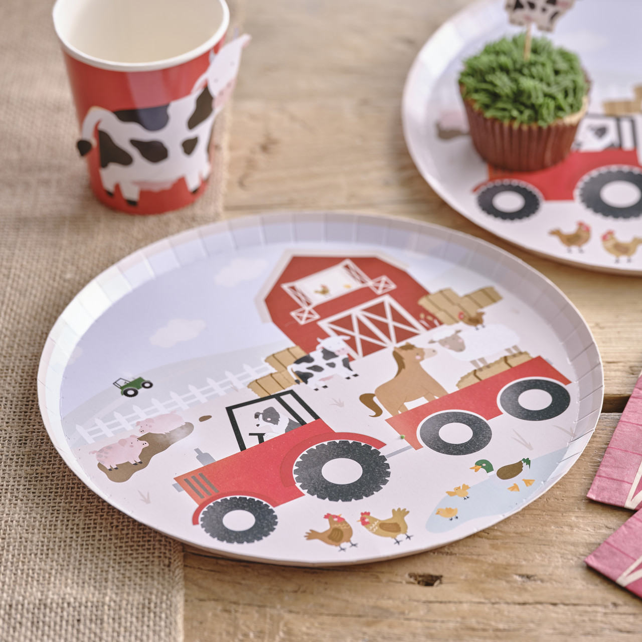 Picture of Farmyard Paper Plates