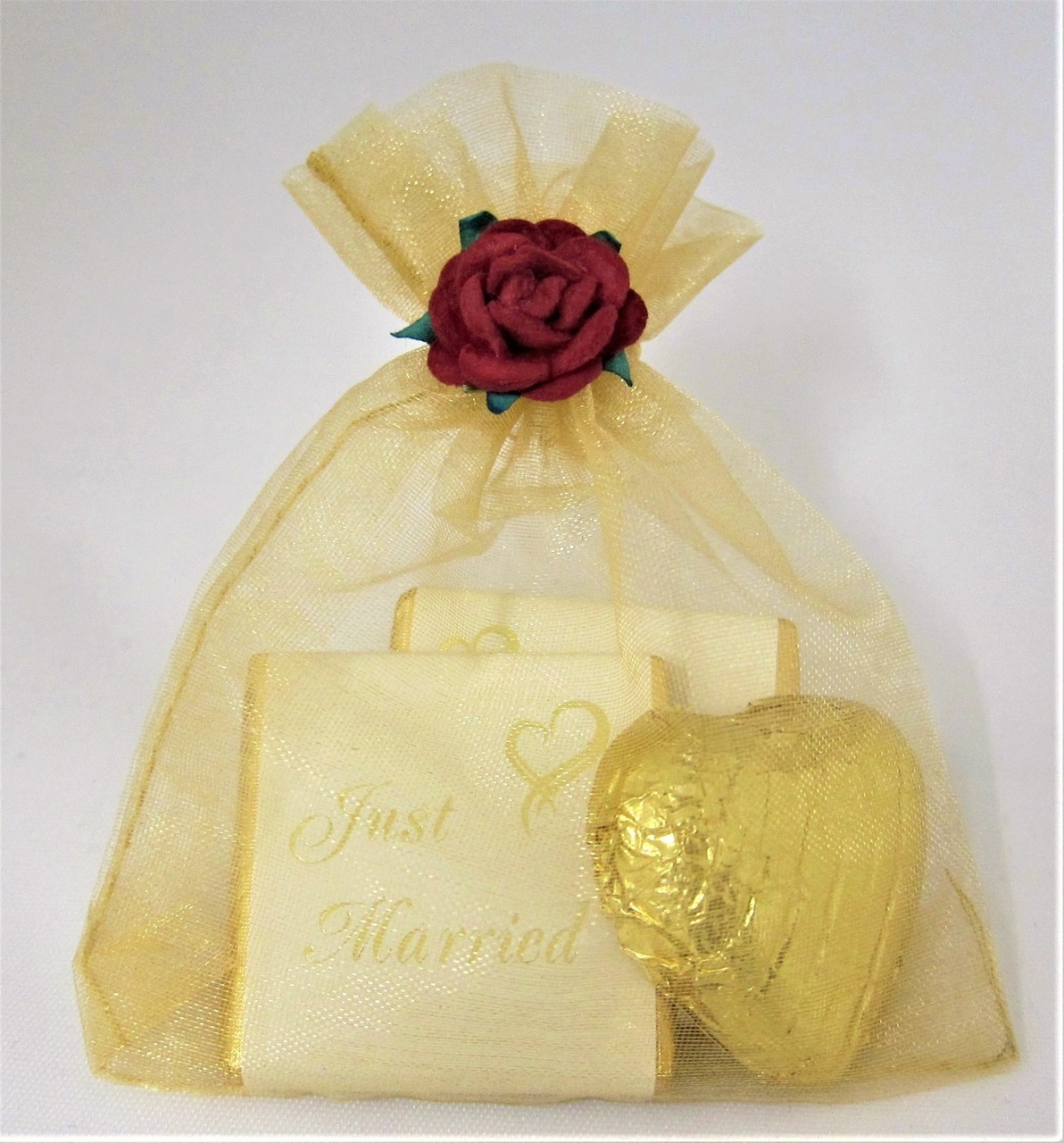 Picture of Gold Voile Bag Chocolate Favour